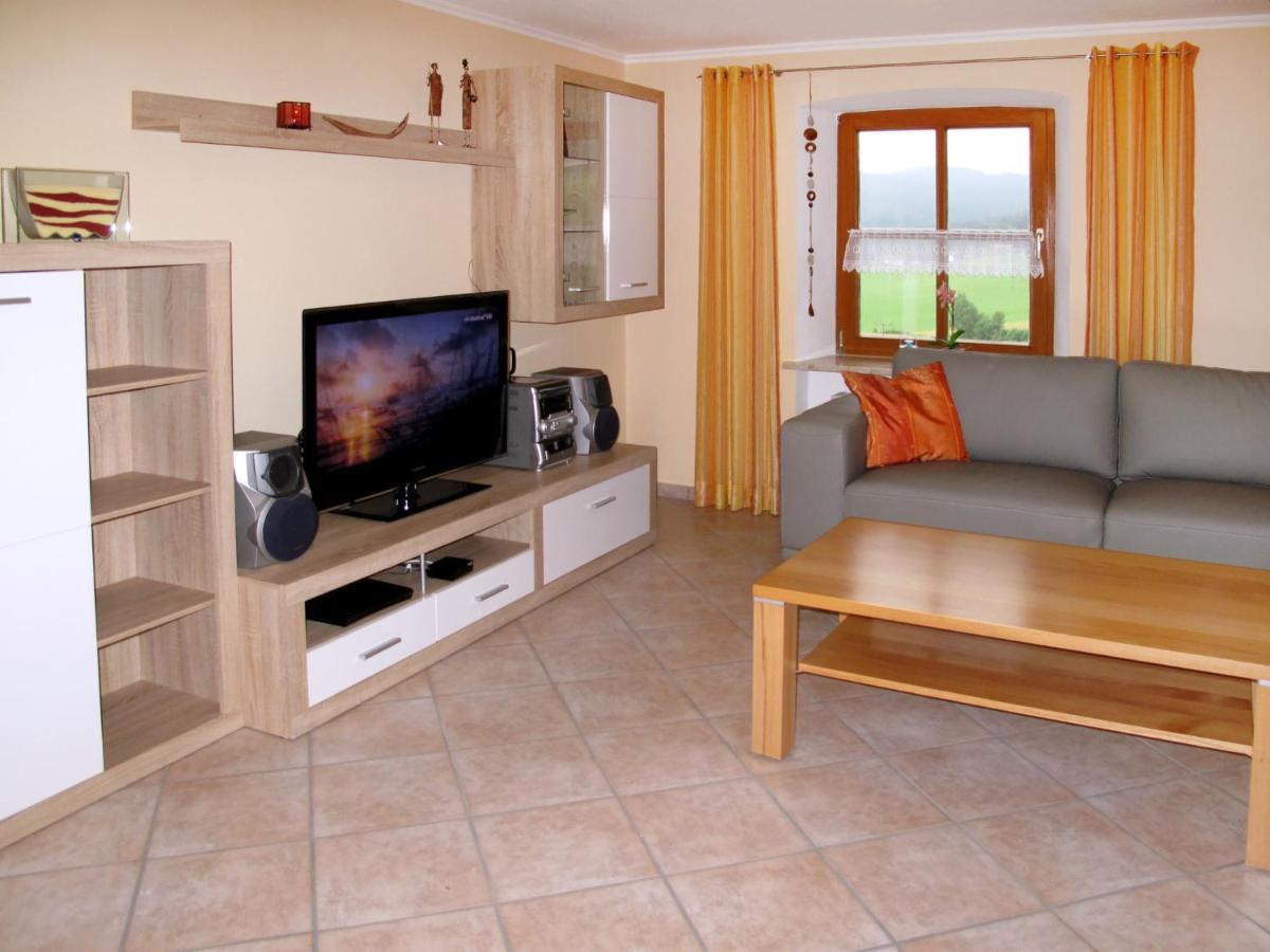Apartment Freisinger-1 By Interhome Zachenberg Εξωτερικό φωτογραφία
